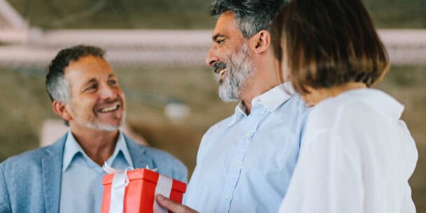 17 Thoughtful Real Estate Closing Gifts for Buyers: Ideas to Impress Every Client