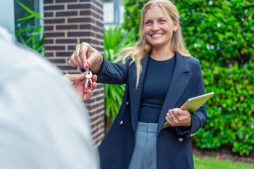 real estate agent in iowa – real estate license renewal process in Iowa