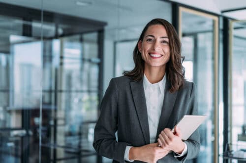 real estate agent completes CE – McKissock vs The CE Sho