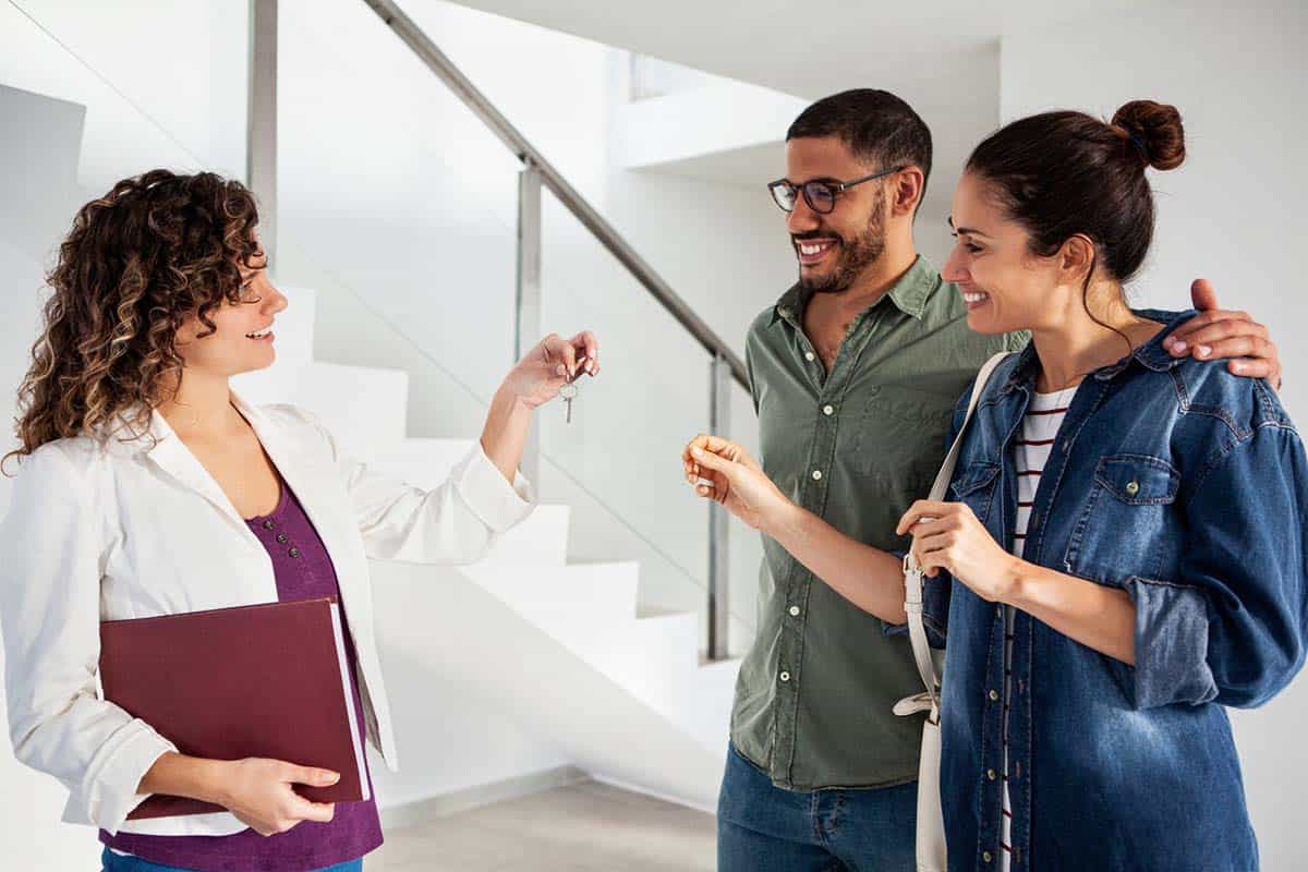 How to Become a Property Manager: A Step-by-Step Guide to Success in 2025