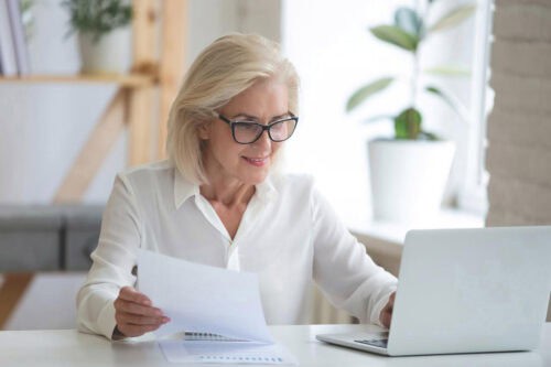 real estate agent works on finances